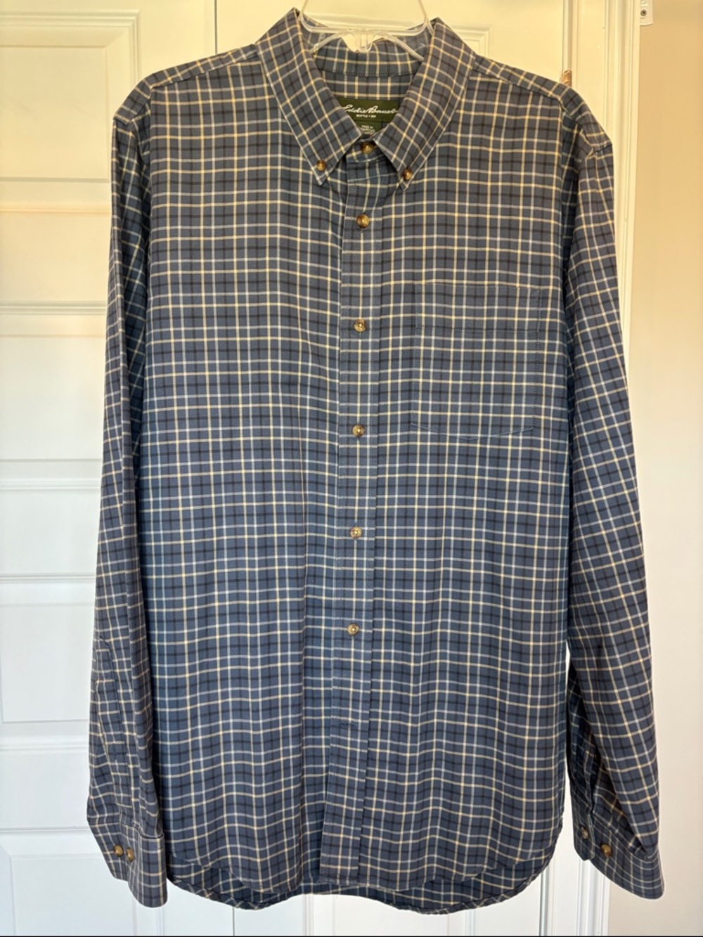 Eddie Bauer Blue Plaid Lightweight Flannel Shirt Size L Soft Button Down